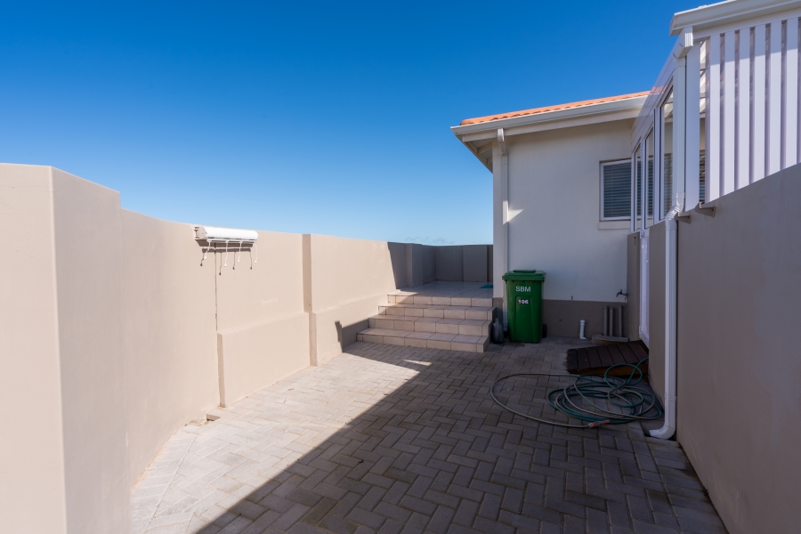 4 Bedroom Property for Sale in Myburgh Park Western Cape